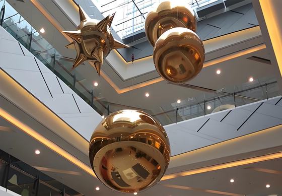 Individuell angefertigte riesige PVC Hochzeitsfeiern Decorationen für die Decke lebendige aufblasbare Spiegelballons für ein einzigartiges Disco Ambiente